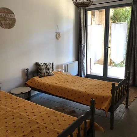 Le Cigalou Apartment *