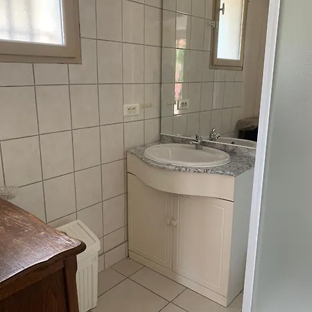 Le Cigalou Apartment